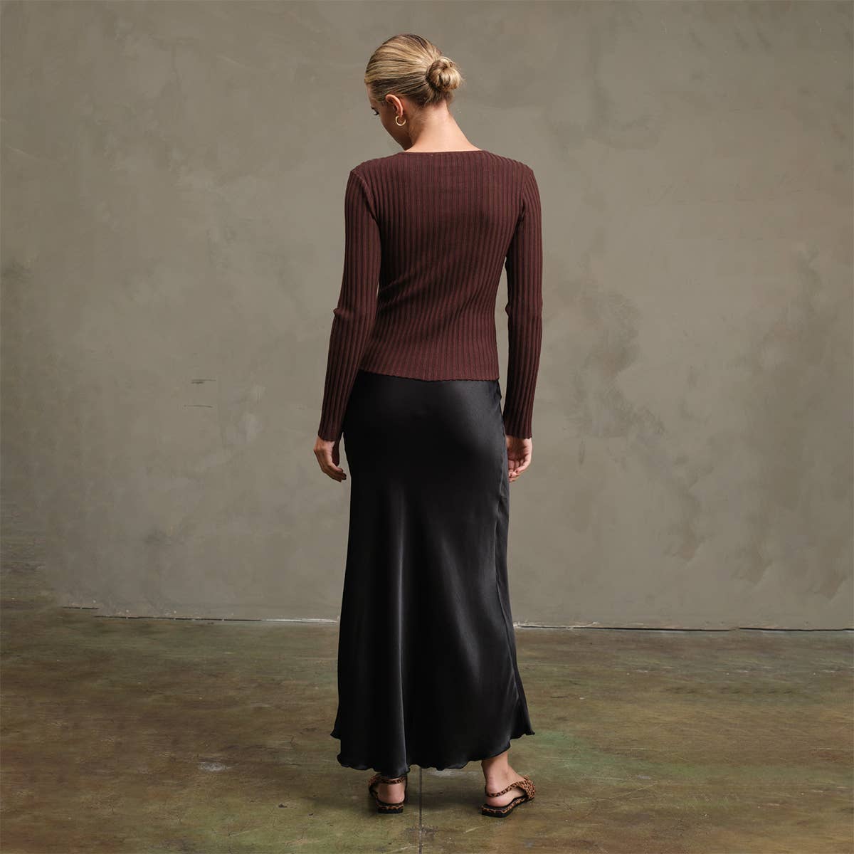 Nel Slim Fit Knit Button Top