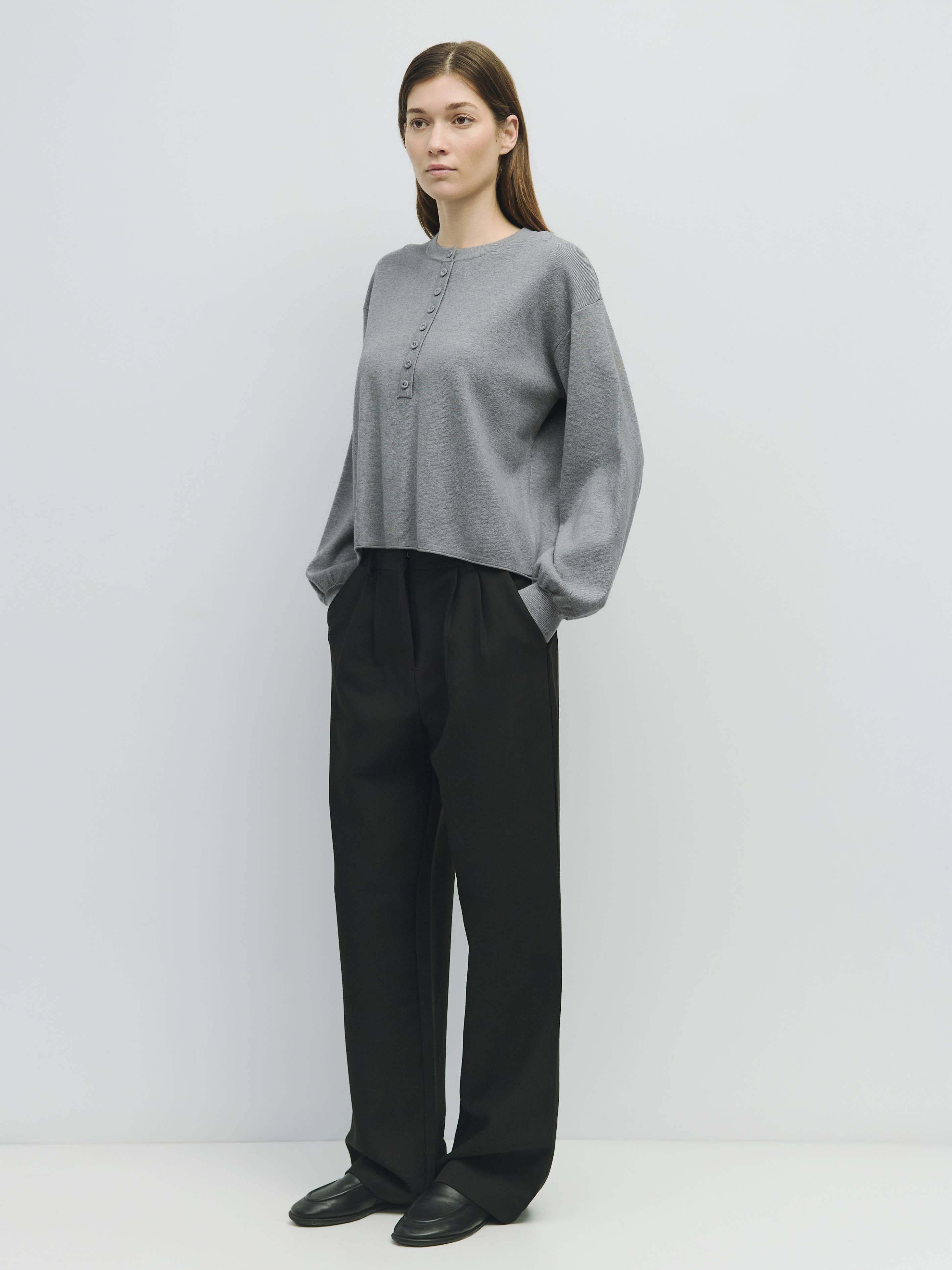 The Lorne Sweater | Semi-Cropped Pullover Sweater