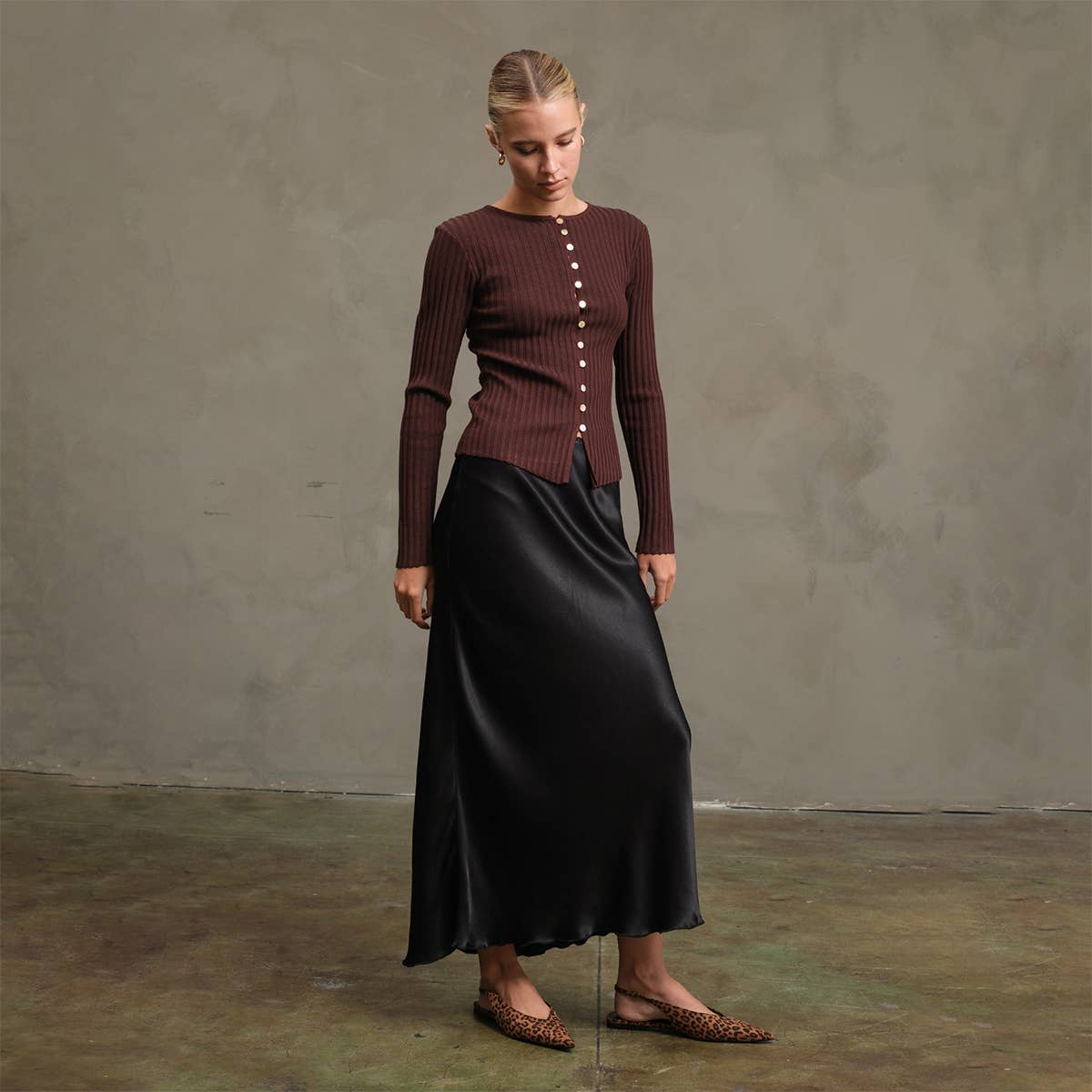 Nel Slim Fit Knit Button Top