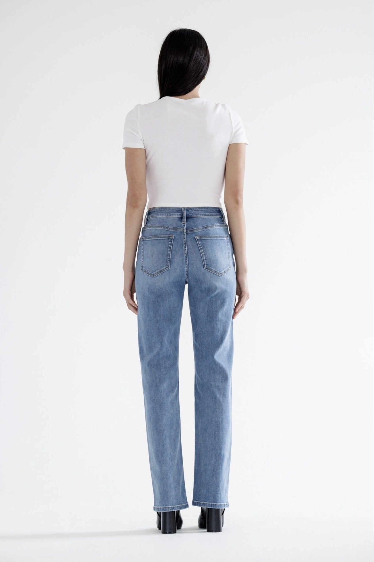 Noir Denim image 4