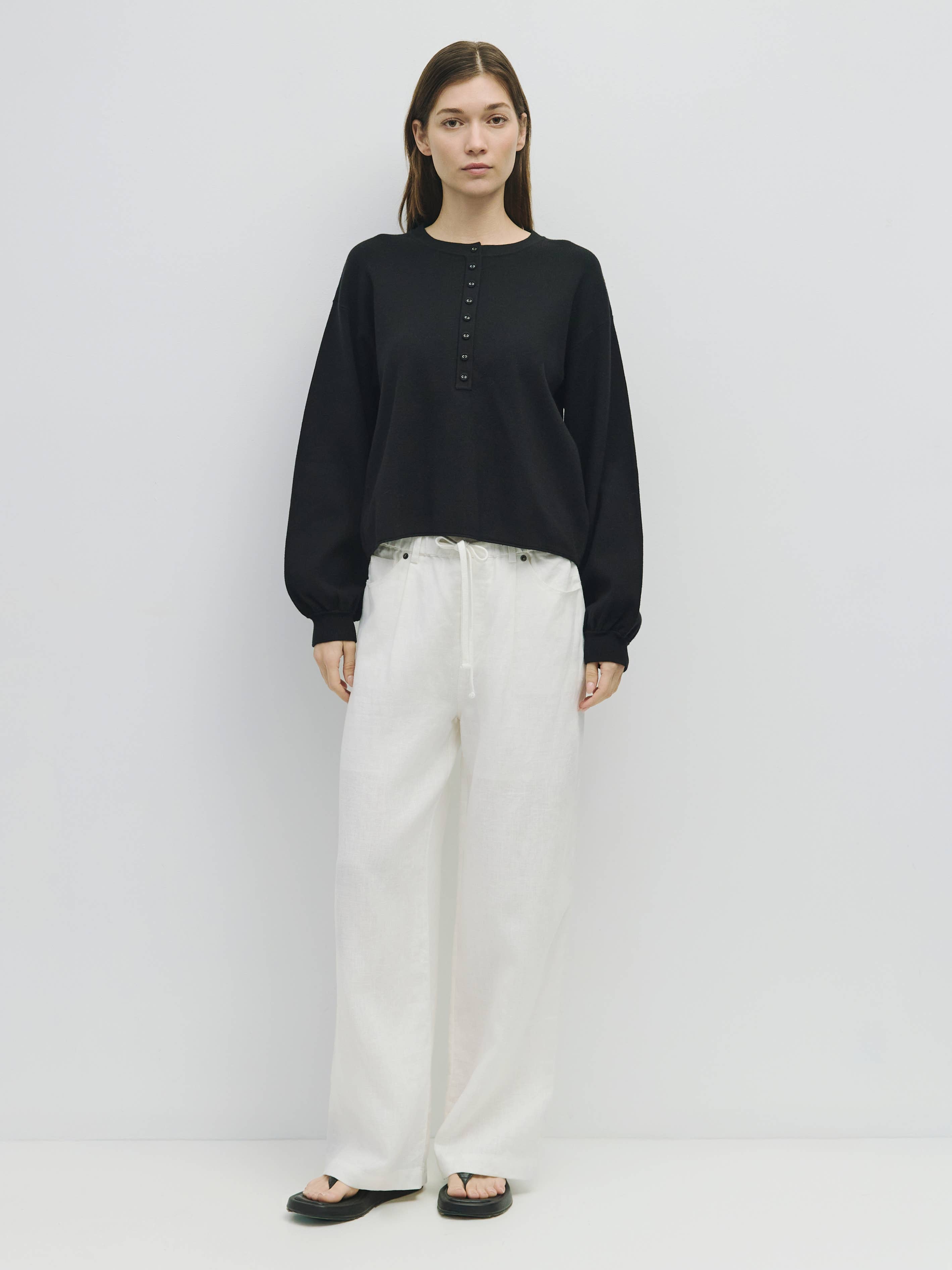 The Lorne Sweater | Semi-Cropped Pullover Sweater