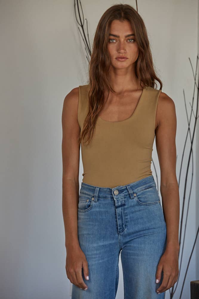 KELLY TANK | DOUBLE LAYERED SEAMLESS TOP