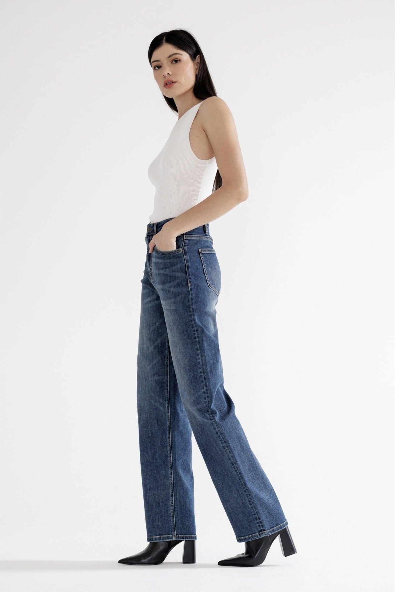 Olivia Denim image 3