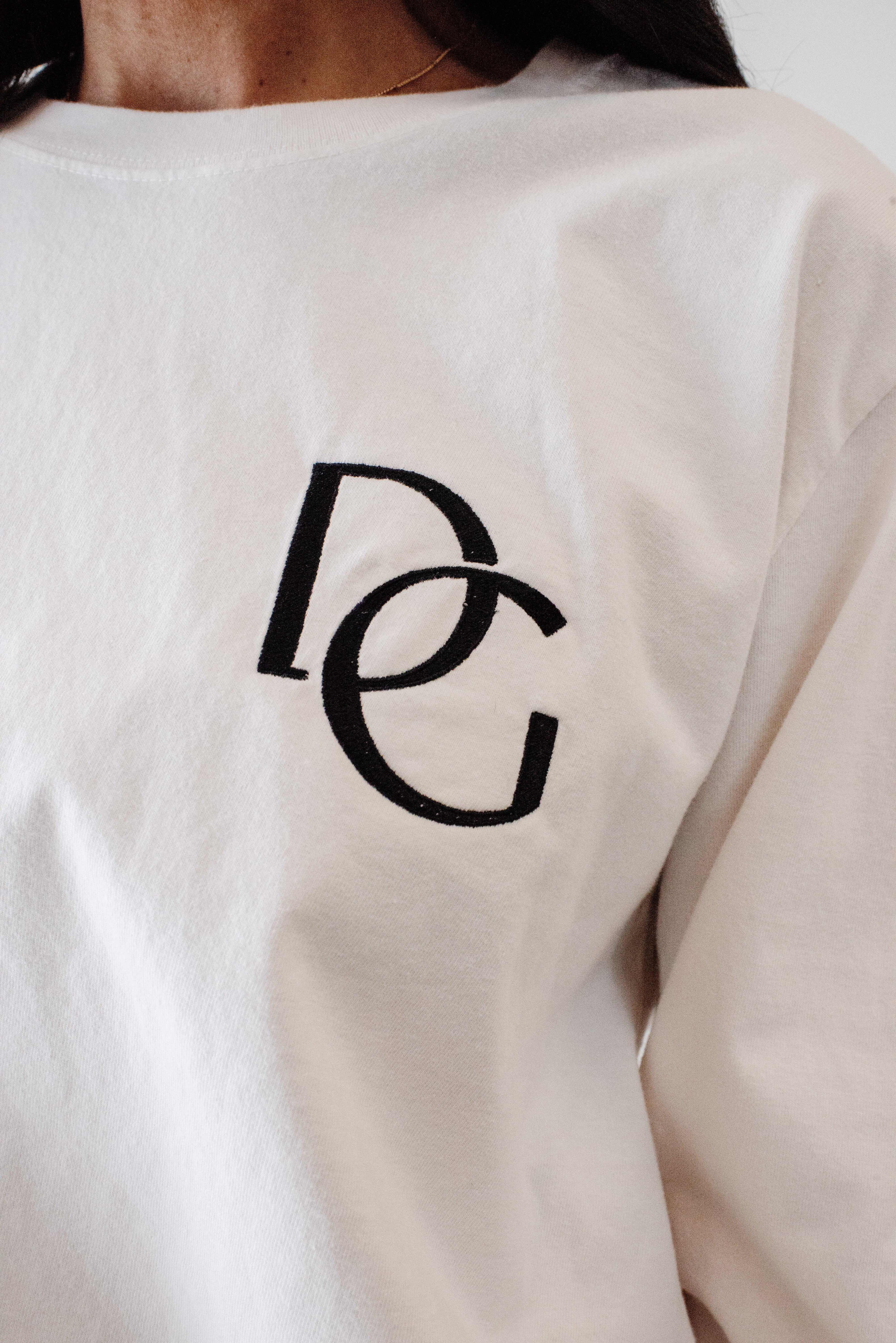 Dutch Girl™ Unisex Long Sleeve Tee | Bone